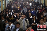 中国流动人口规模超2.4亿 月均收入超4500元 - 江西新闻广播
