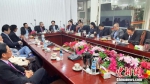 代表团在缅甸中华总商会座谈。 - 外事侨务办