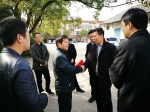 罗小云代表省委省政府走访慰问上高县困难群众 - 水利厅