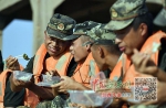 鄱阳昌江圩堤上有个“奶奶”服务队 - 中国江西网