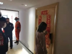 九江一失意女子欲轻生 警方上演“生死营救” - 中国江西网