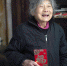 “一毛钱奶奶”说新年愿望（图） - 中国江西网