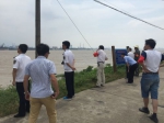 五千吨货轮搁浅九江县长江堤岸边 - 江西新闻广播